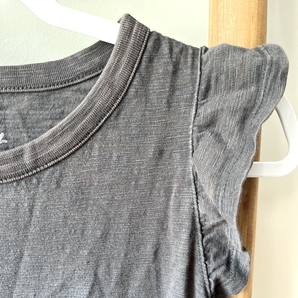 Universal thread flutter sleeve t shirt dress! Size small!
